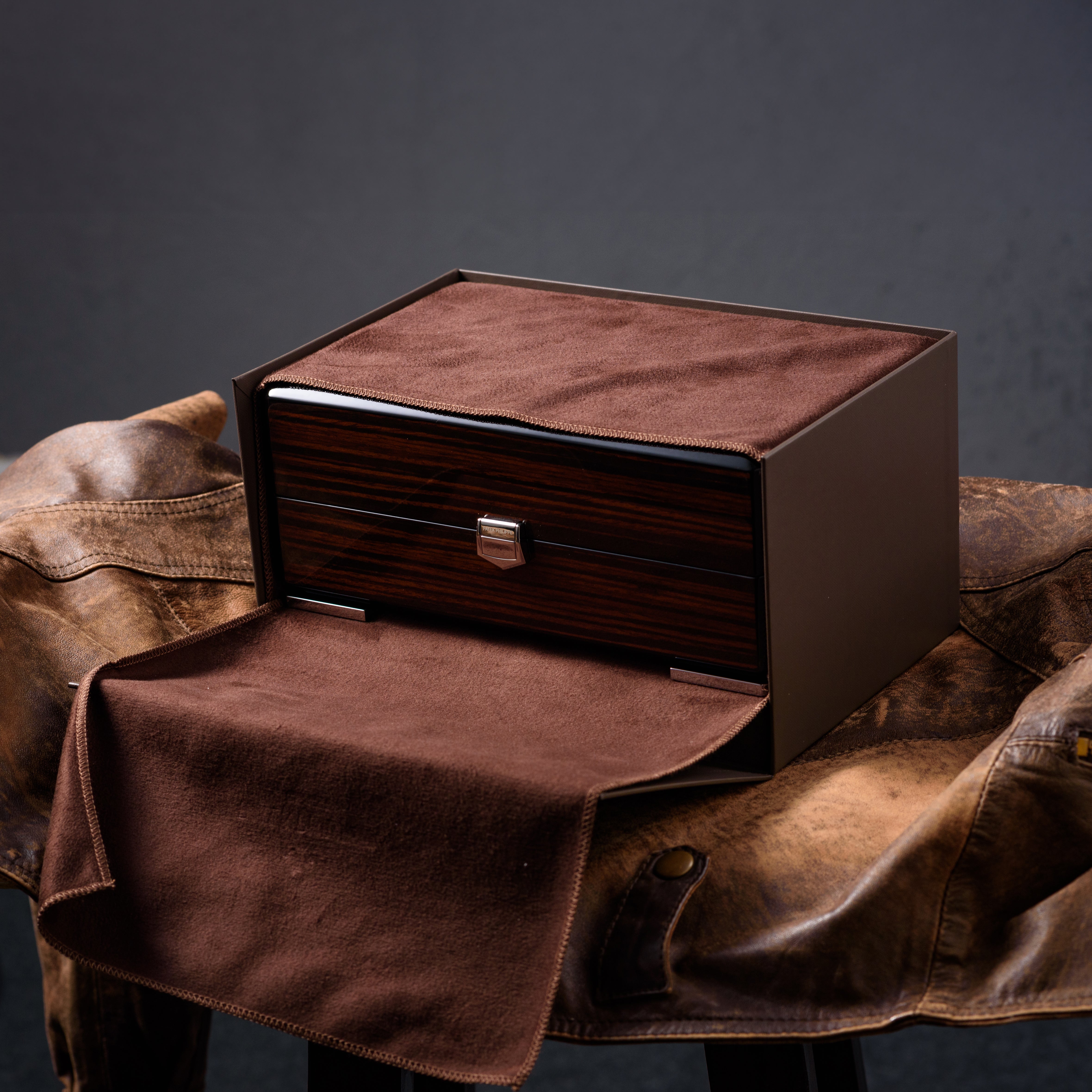 The Patek Philippe box. Watch Accessories