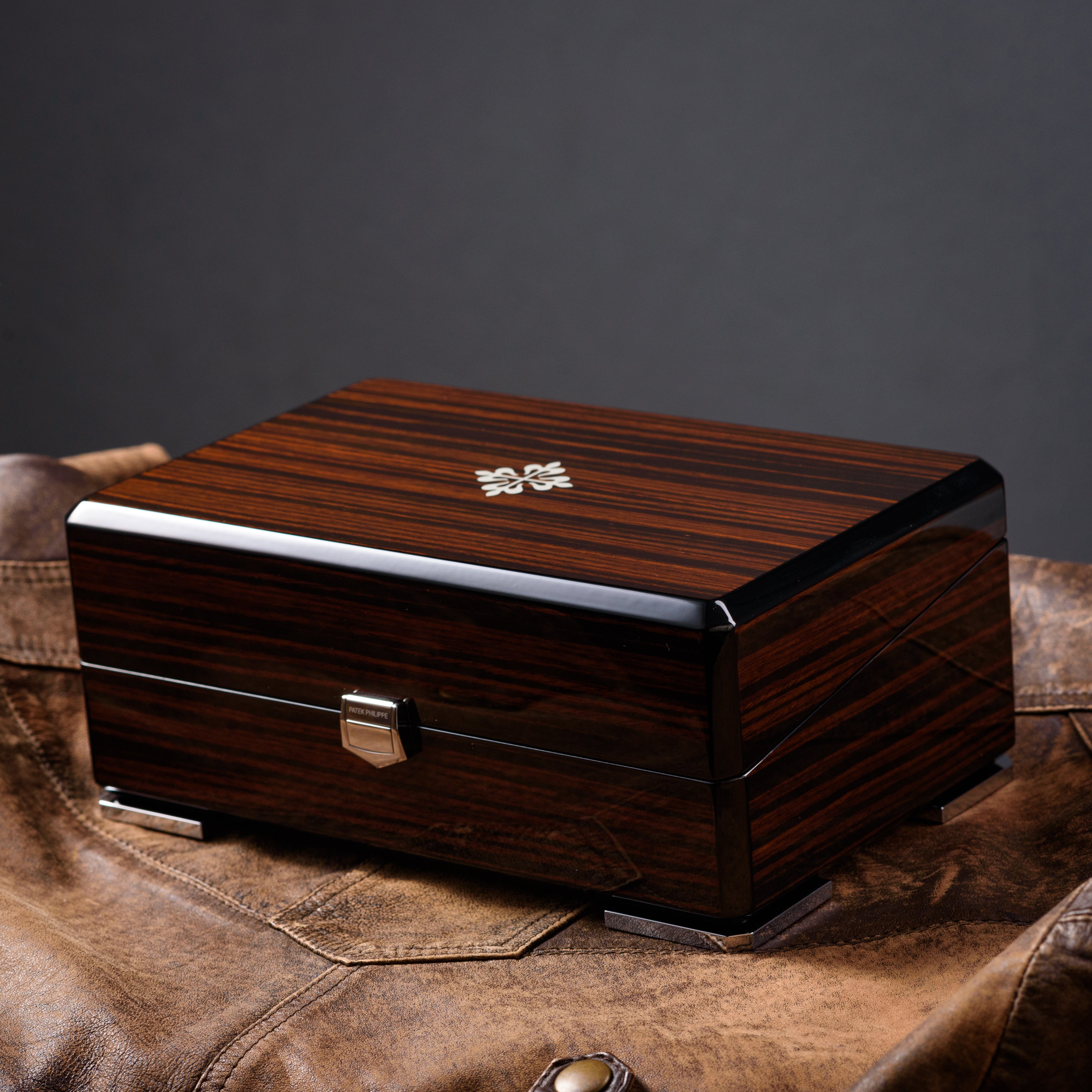 The Patek Philippe box. Watch Accessories