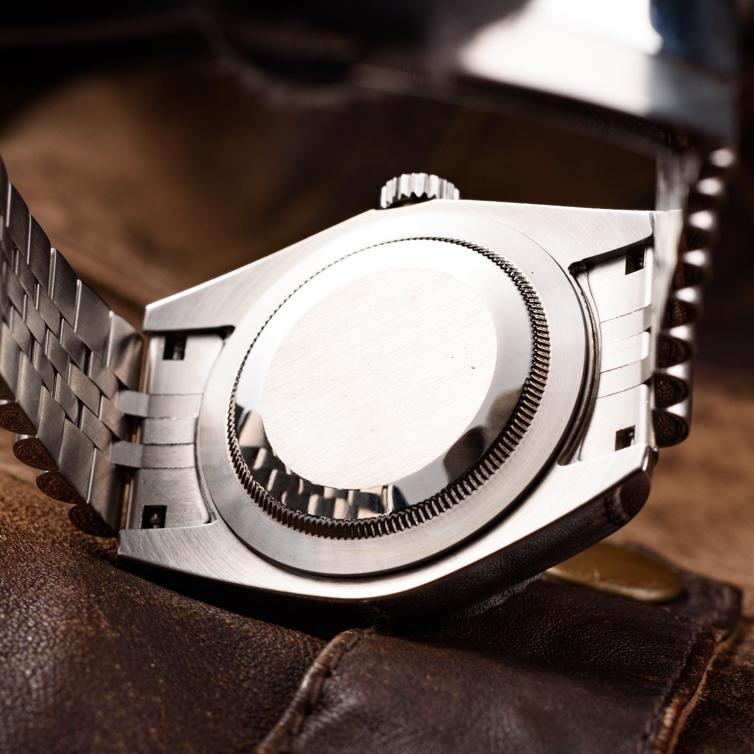 Mole custom wristwatch, Model: Aesthetic sound