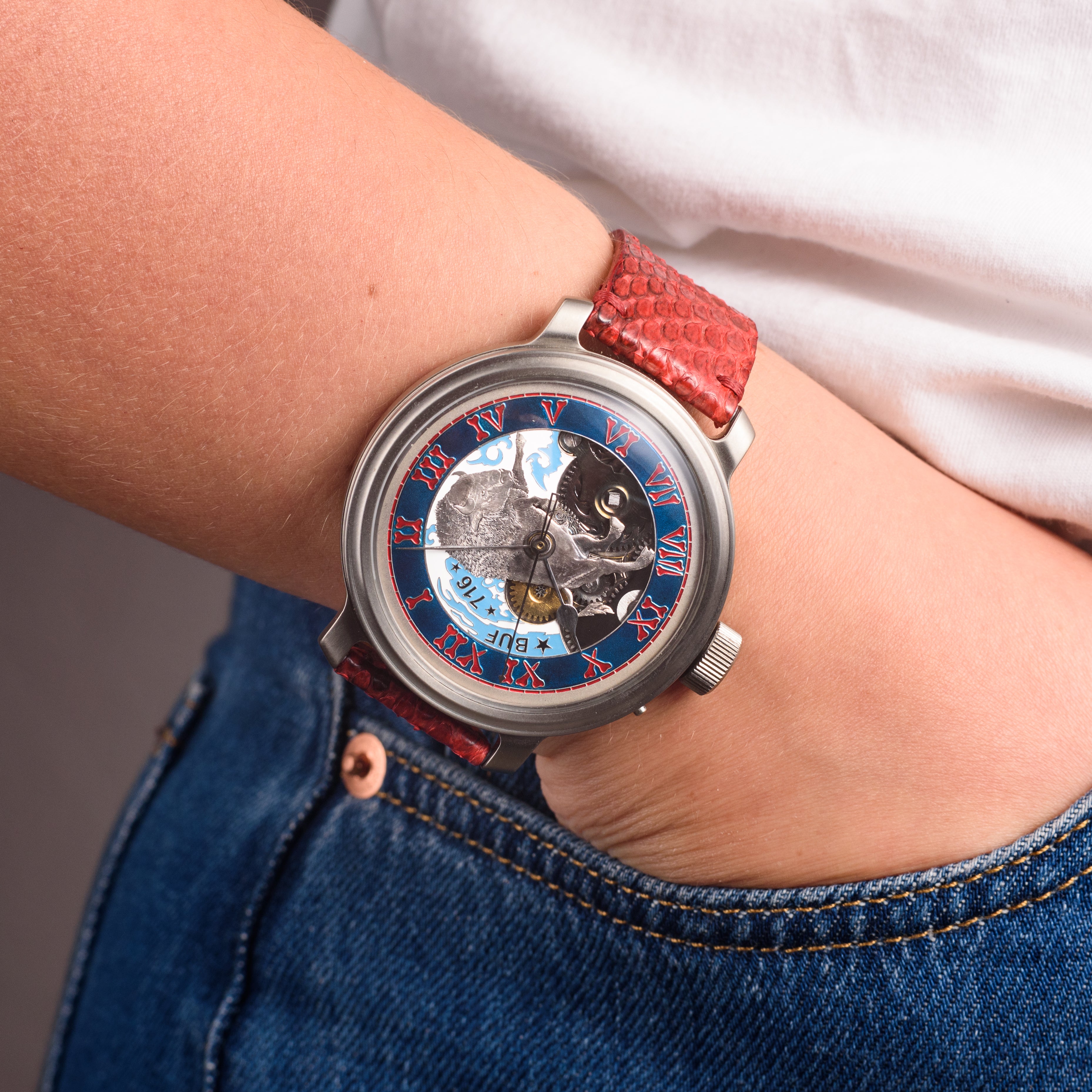 Mole, Model: Buffalo Bills, Josh Allen custom wristwatch with antique movement, new titanium case